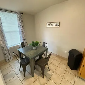 North Highlands Nest- Unit D Pensacola